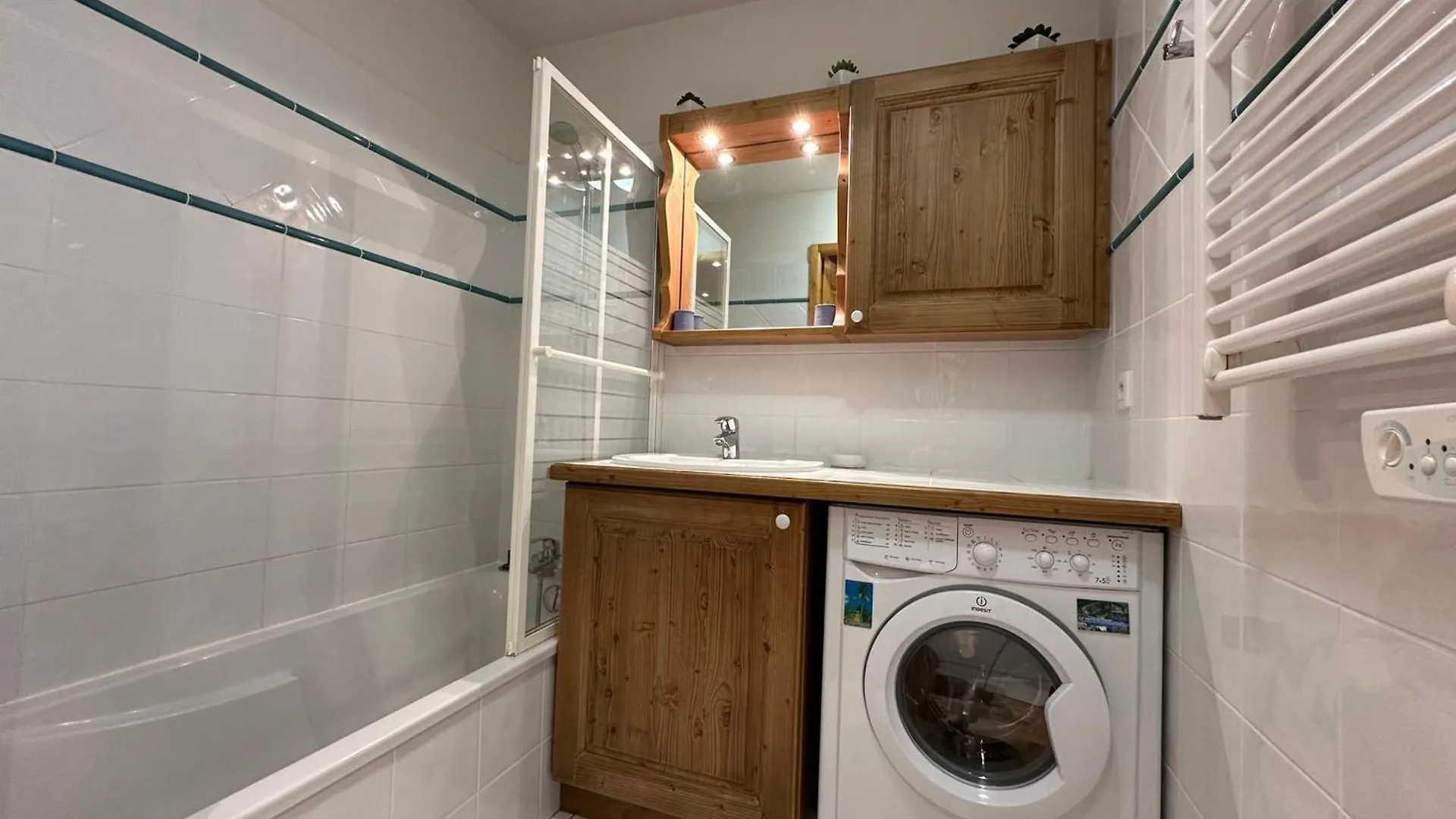 Apartment Appartement De Standing En Centre-Ville, Calme Et Confort A Samoens - Fr-1-624-31 France